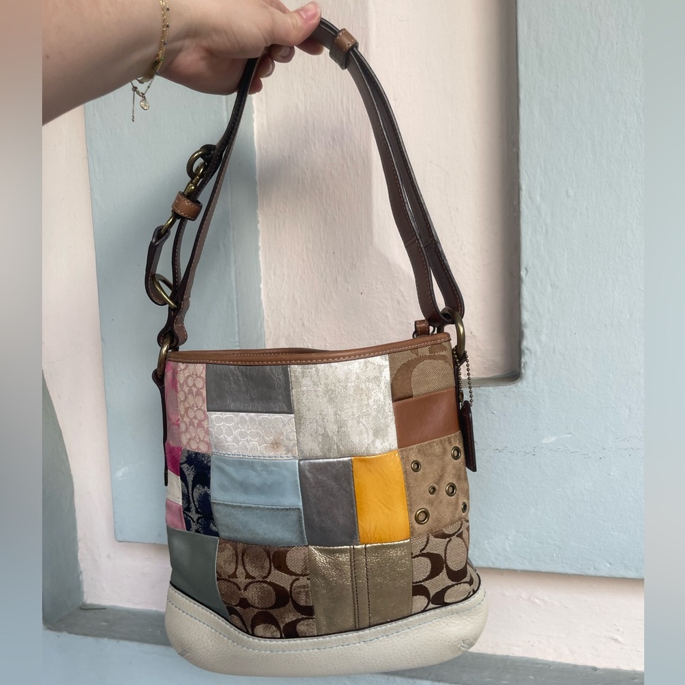Y2K COACH Vintage Jacquard Patchwork Leather Shoulder Adjustable Strap Bag - Picture 3 of 13